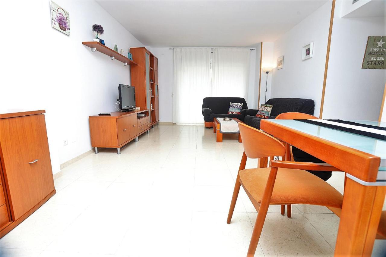 Apartamento Placa Jardi كالافيل المظهر الخارجي الصورة